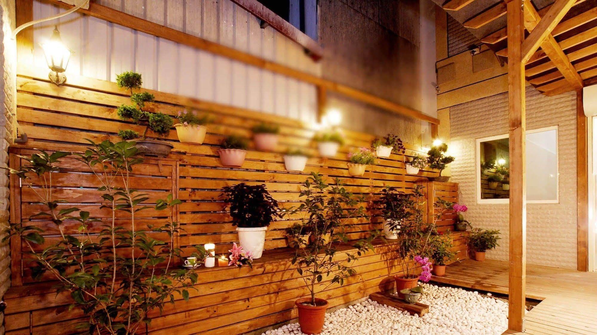 花蓮歐洲之星民宿 文創園區旁 鄰香榭大道 名產街 近東大門夜市 太平洋公園 杰西廣場 เมืองฮวาเหลียน ภายนอก รูปภาพ